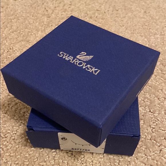 Swarovski Silver Cross Necklace - Picture 5 of 5